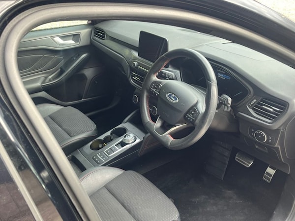Used Ford Focus 2019 for sale - 76068865: Photo 2