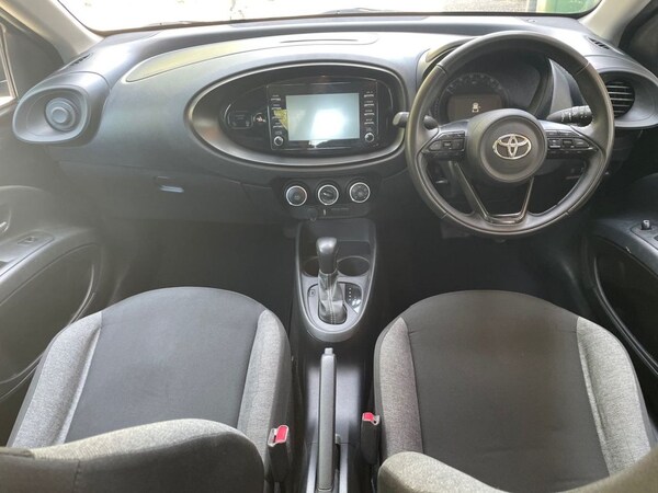 Used Toyota Aygo X 2022 for sale - 75062848: Photo 3