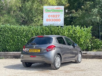 Used Peugeot 208 2019 for sale - 75359301: Photo
