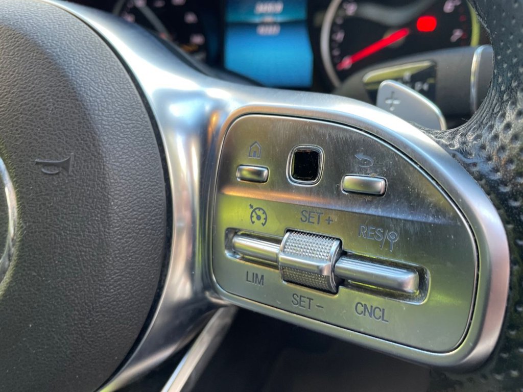 Used Mercedes-Benz C Class 2018 for sale - 75654088: Photo 22