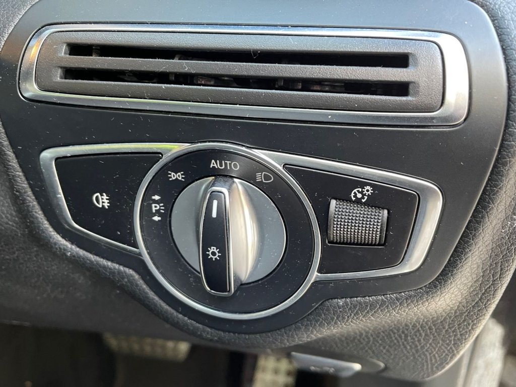 Used Mercedes-Benz C Class 2018 for sale - 75654088: Photo 26