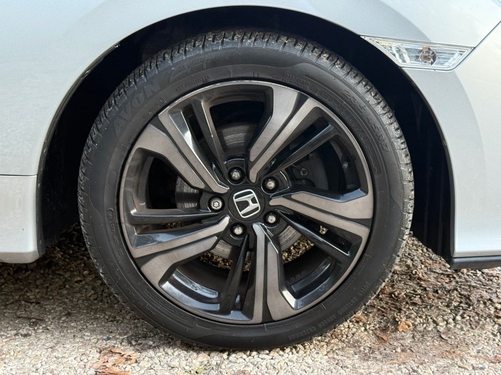 Used Honda Civic 2019 for sale - 76617635: Photo 23