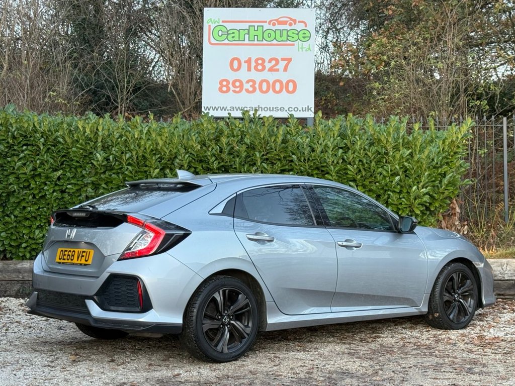 Used Honda Civic 2019 for sale - 76617635: Photo 6