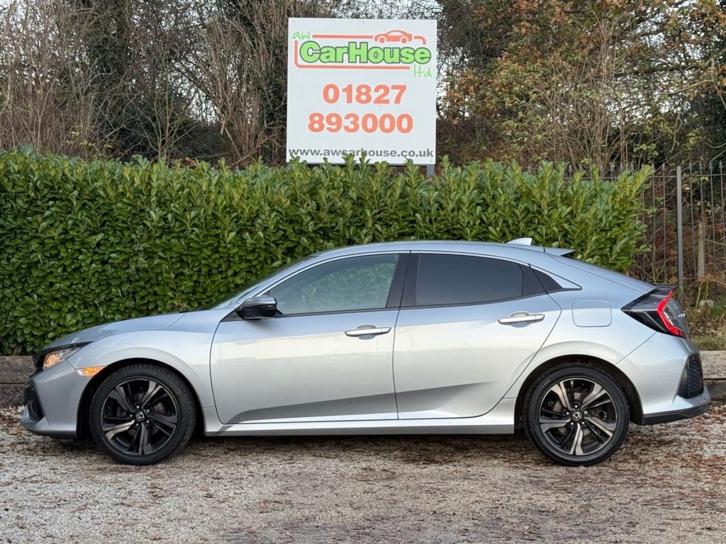 Used Honda Civic 2019 for sale - 76617635: Photo 9