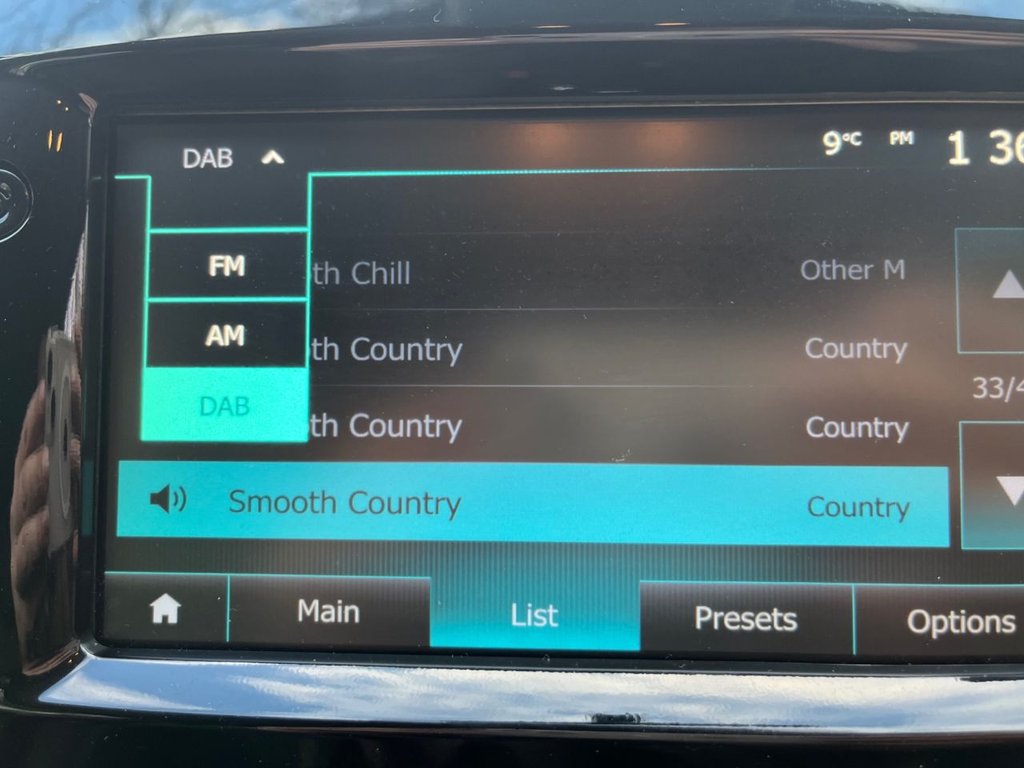 Used Renault Clio 2019 for sale - 76910398: Photo 19