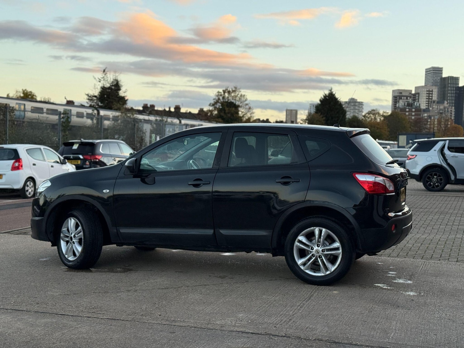 Used Nissan Qashqai 2010 for sale - 76457760: Photo 18