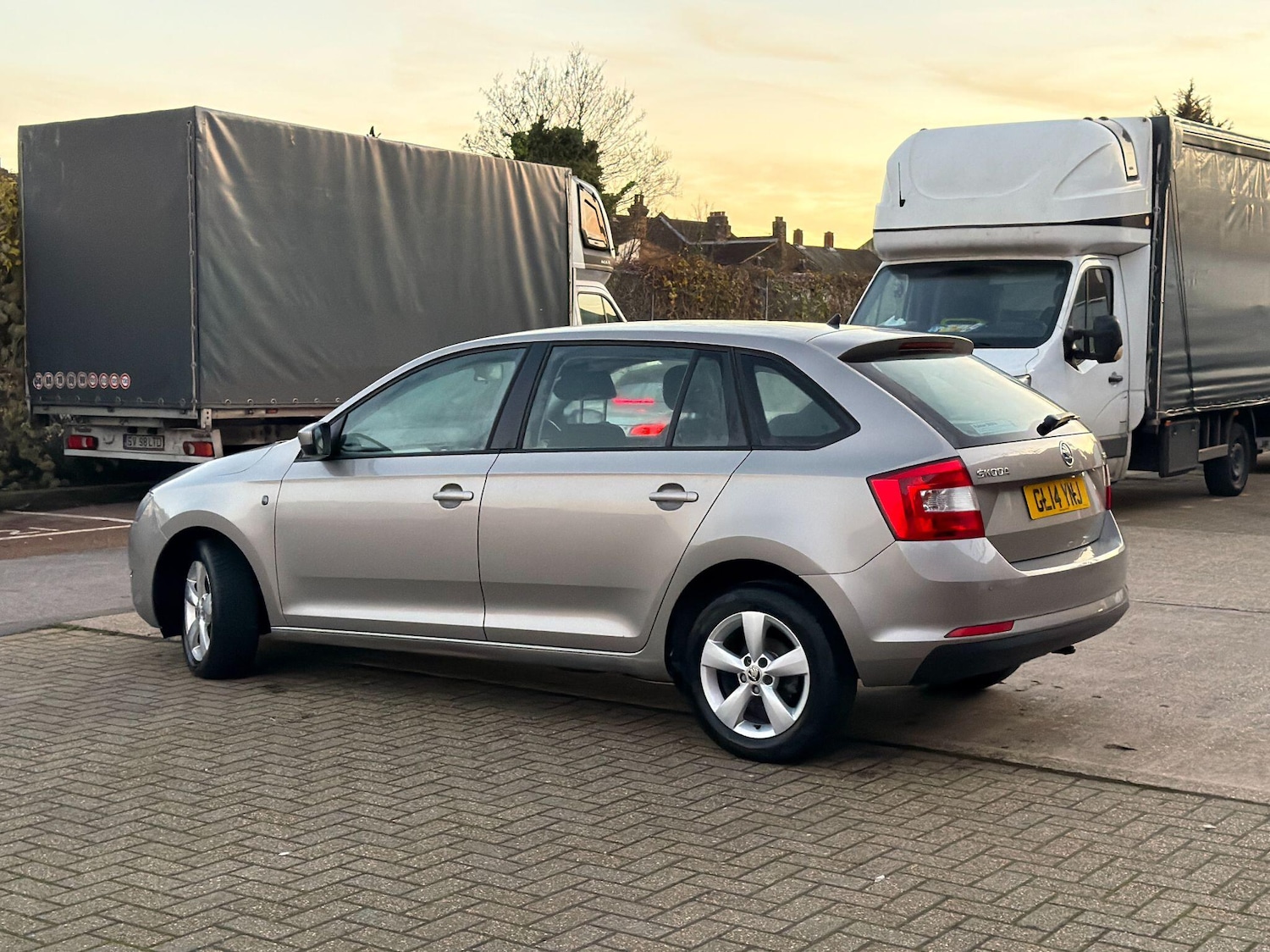 Used Skoda Rapid Spaceback 2014 for sale - 76942521: Photo 17