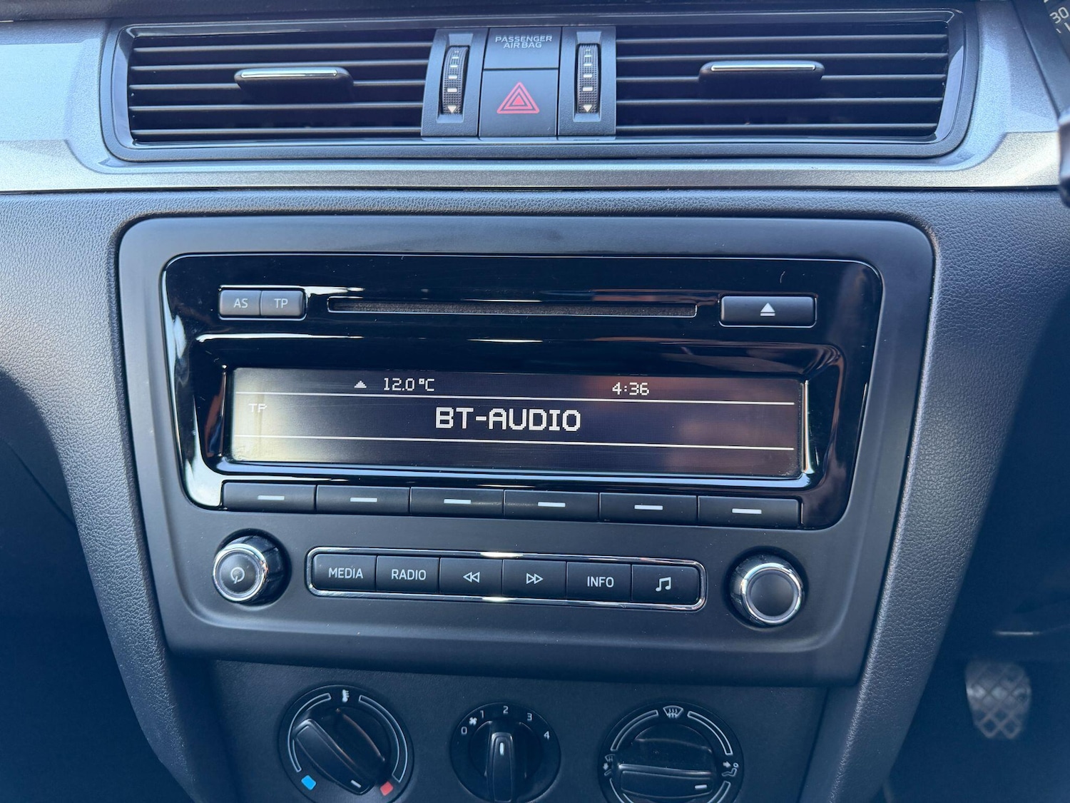 Used Skoda Rapid Spaceback 2014 for sale - 76942521: Photo 25