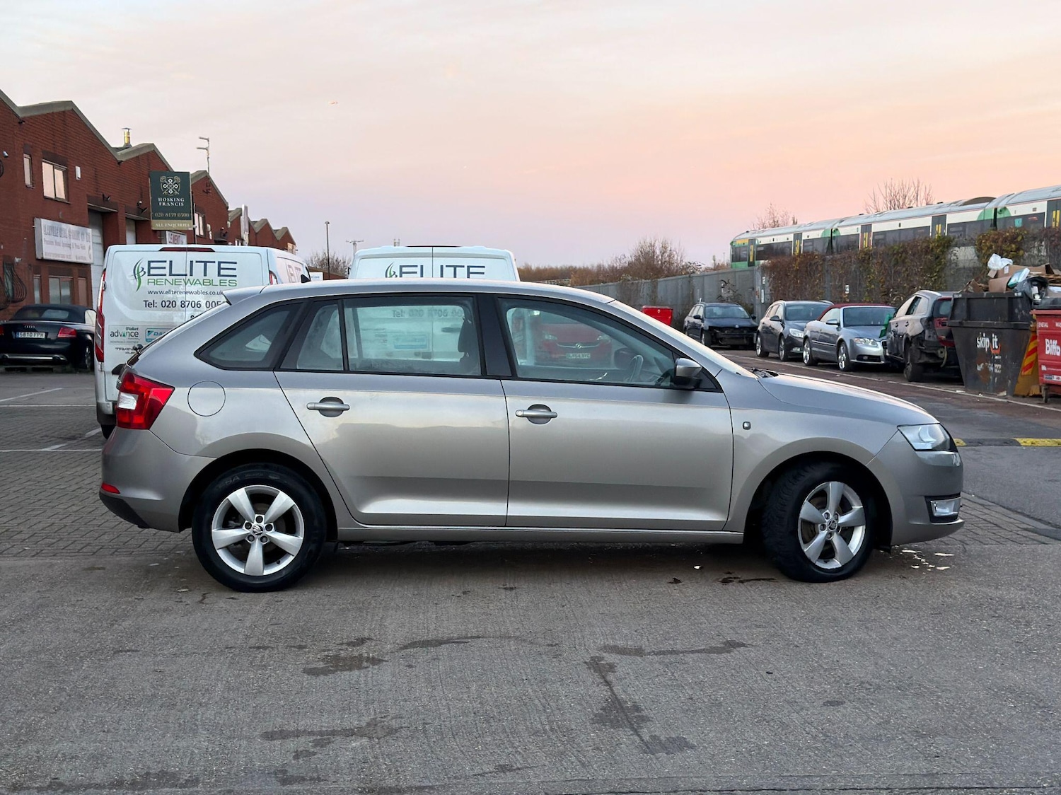 Used Skoda Rapid Spaceback 2014 for sale - 76942521: Photo 6