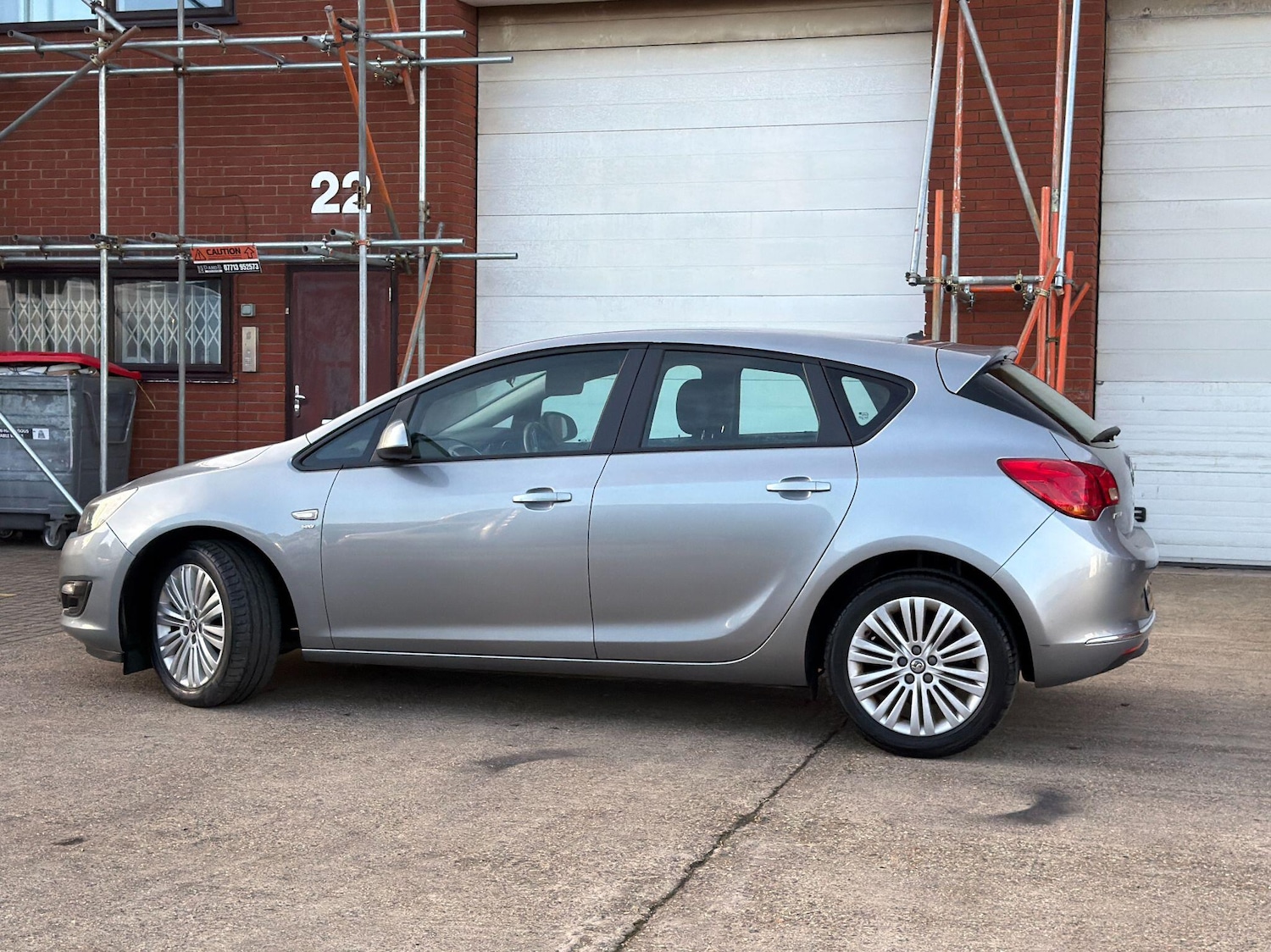Used Vauxhall Astra 2013 for sale - 76839838: Photo 14