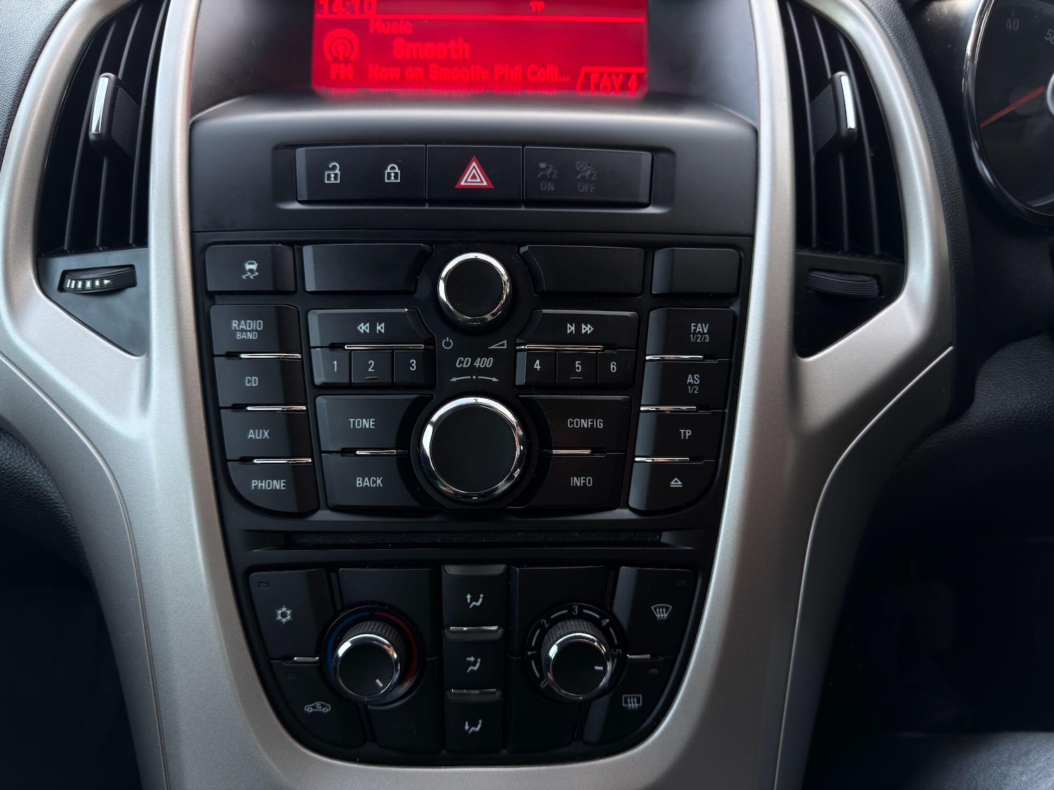 Used Vauxhall Astra 2013 for sale - 76839838: Photo 21