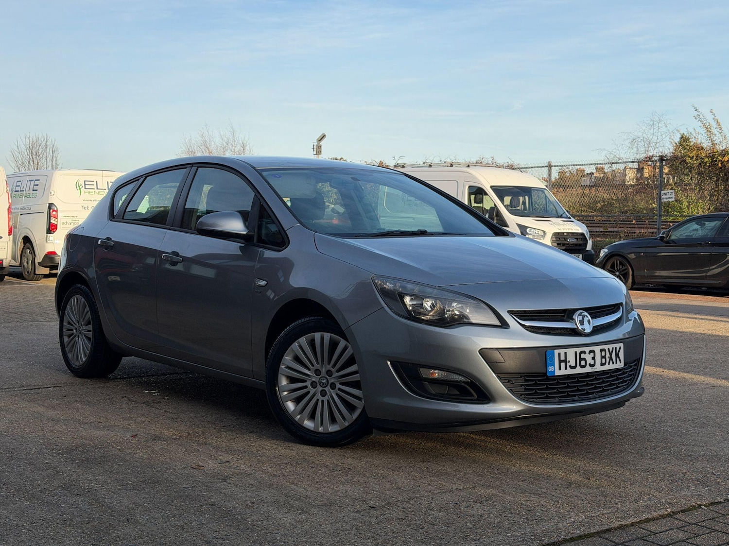 Used Vauxhall Astra 2013 for sale - 76839838: Photo 4