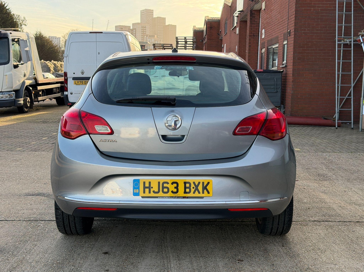 Used Vauxhall Astra 2013 for sale - 76839838: Photo 8