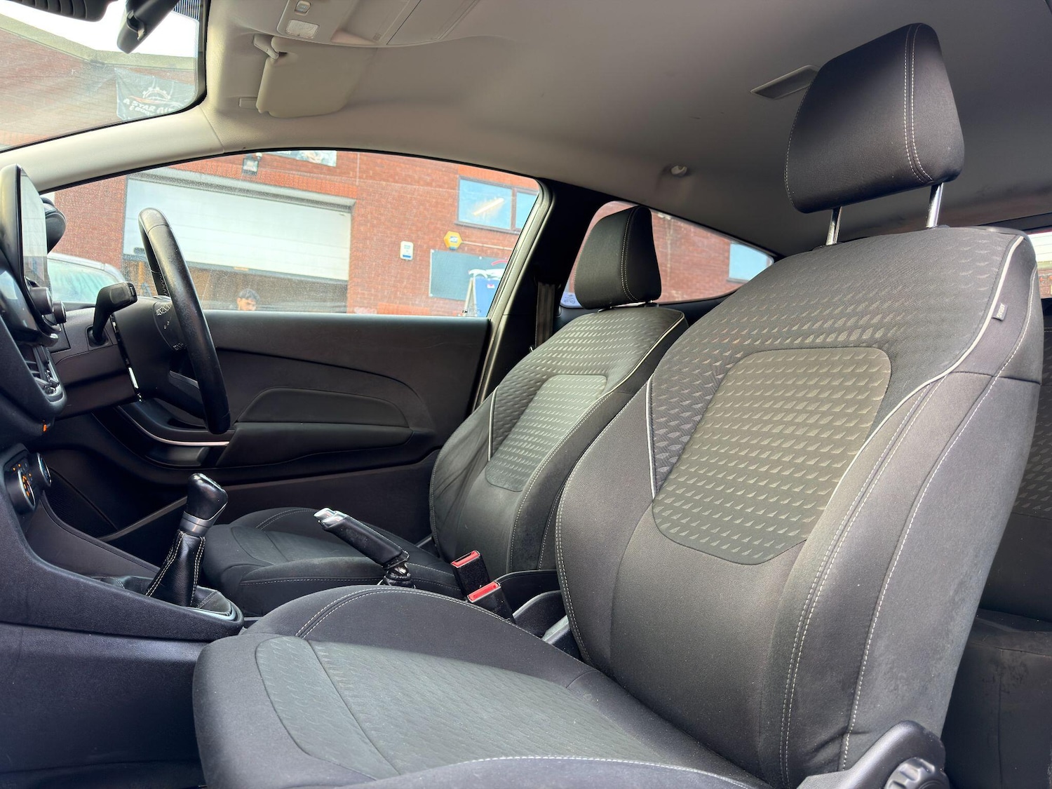 Used Ford Fiesta 2017 for sale - 77823732: Photo 24