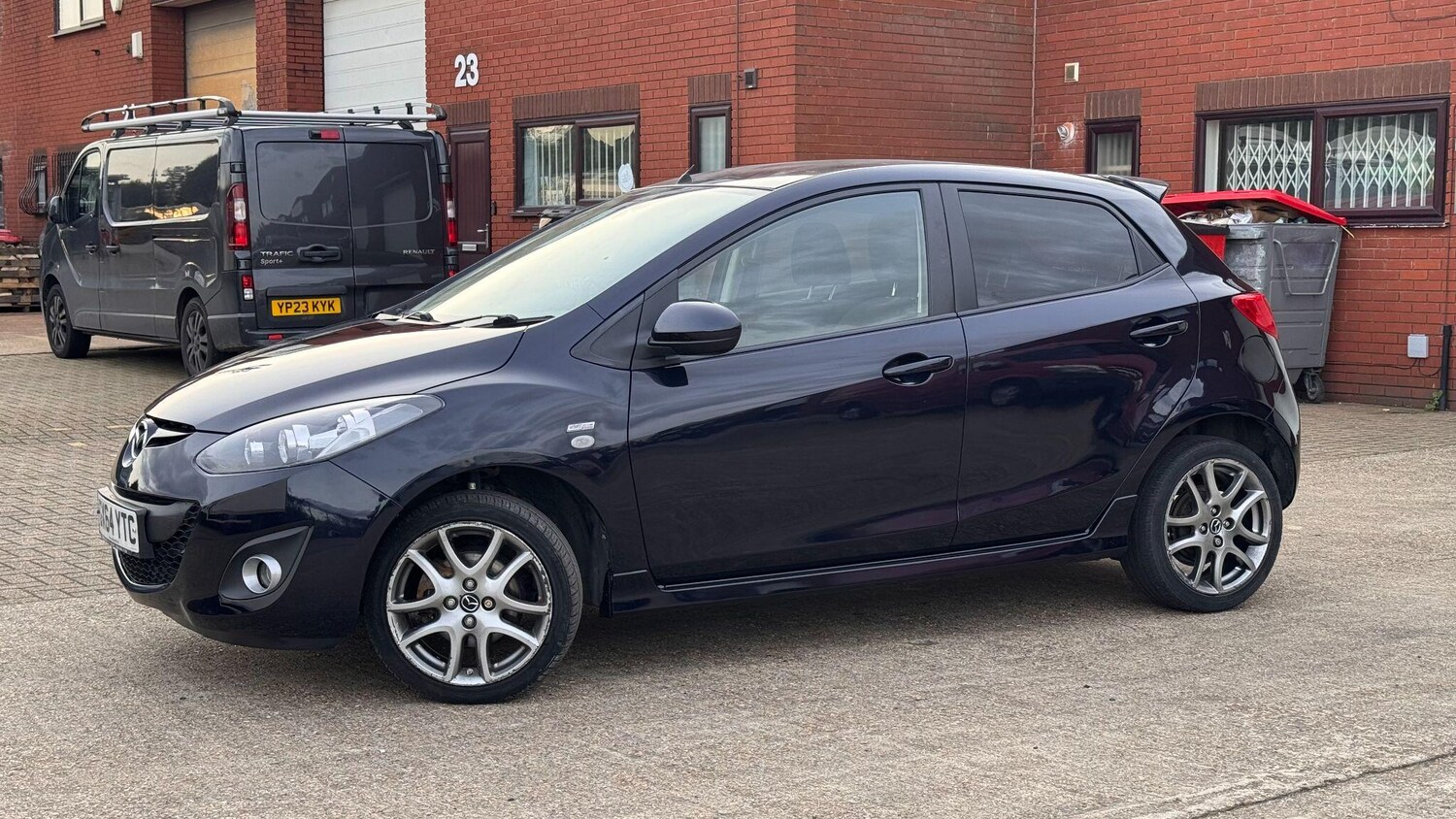 Used Mazda Mazda2 2014 for sale - 77549520: Photo 10