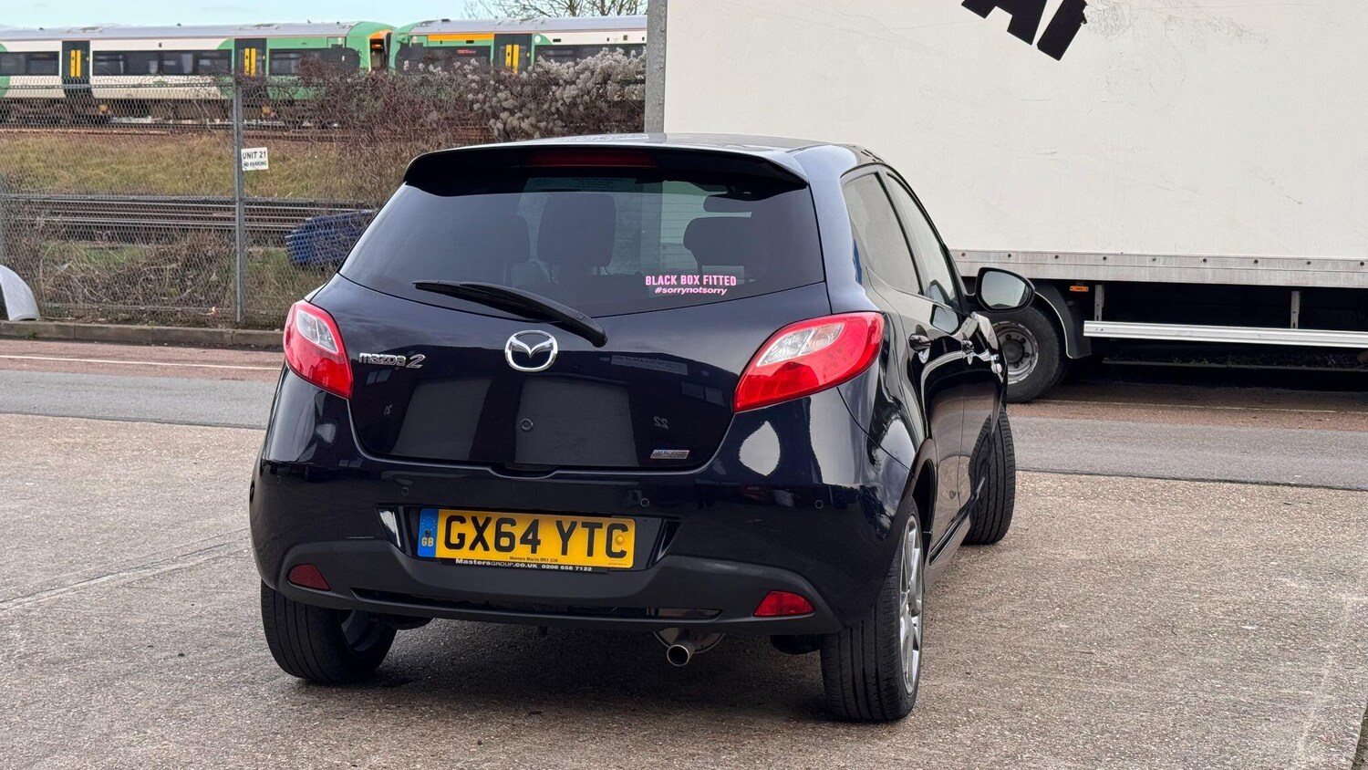 Used Mazda Mazda2 2014 for sale - 77549520: Photo 6