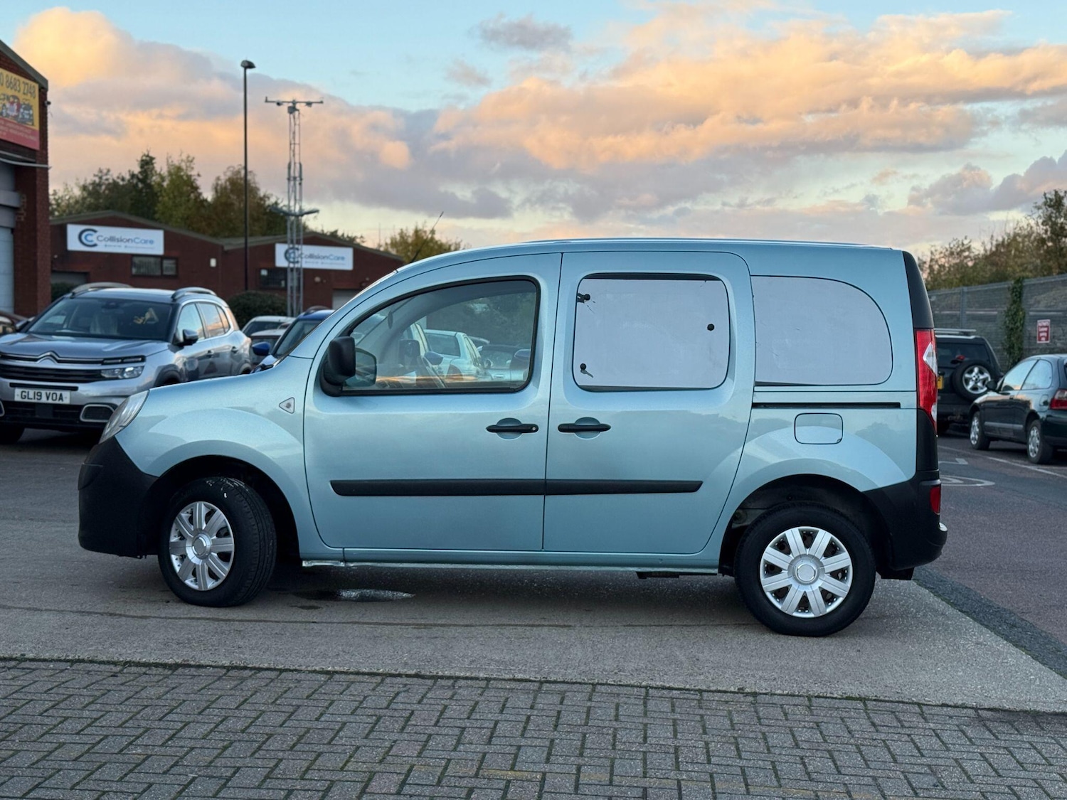 Used Renault Kangoo 2010 for sale - 76608486: Photo 14