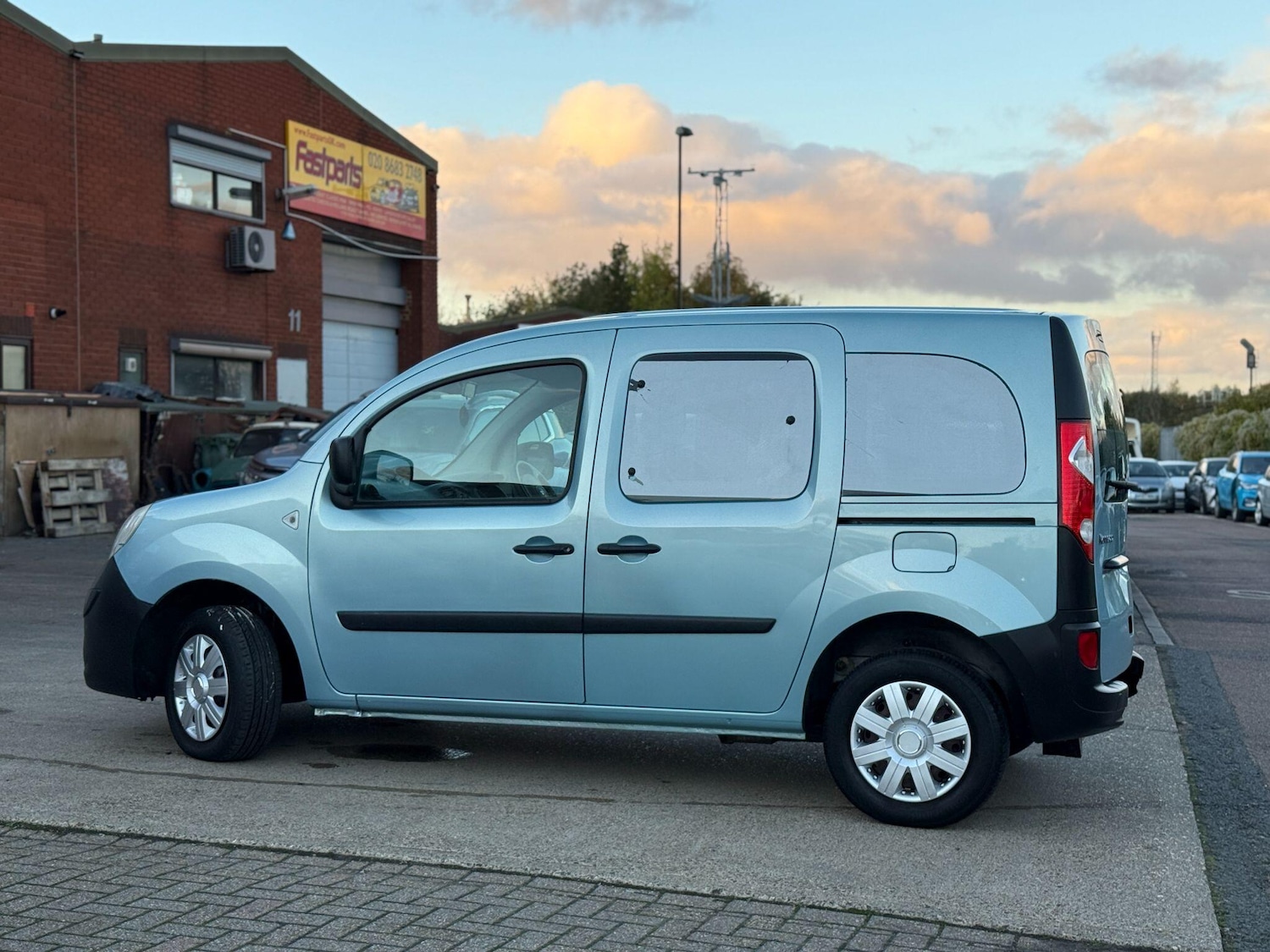 Used Renault Kangoo 2010 for sale - 76608486: Photo 15