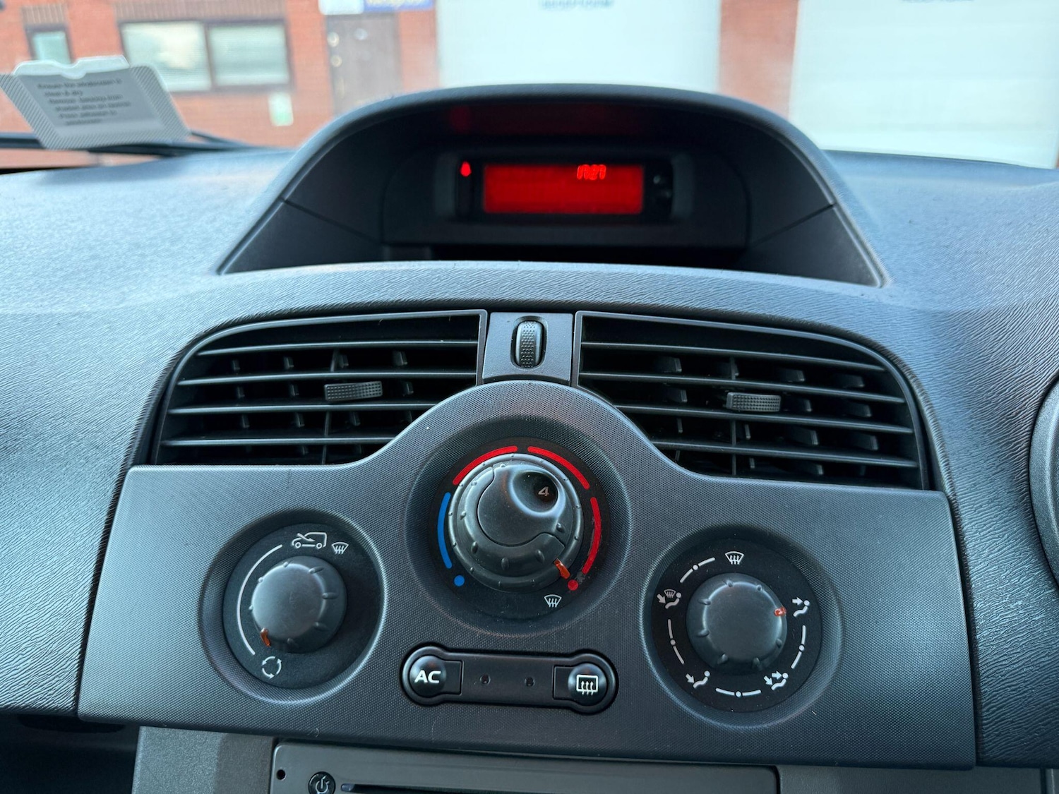 Used Renault Kangoo 2010 for sale - 76608486: Photo 20