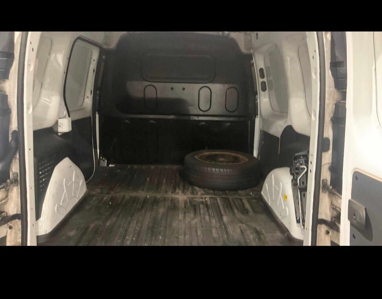 Used Renault Kangoo 2018 for sale - 77892598: Photo 7