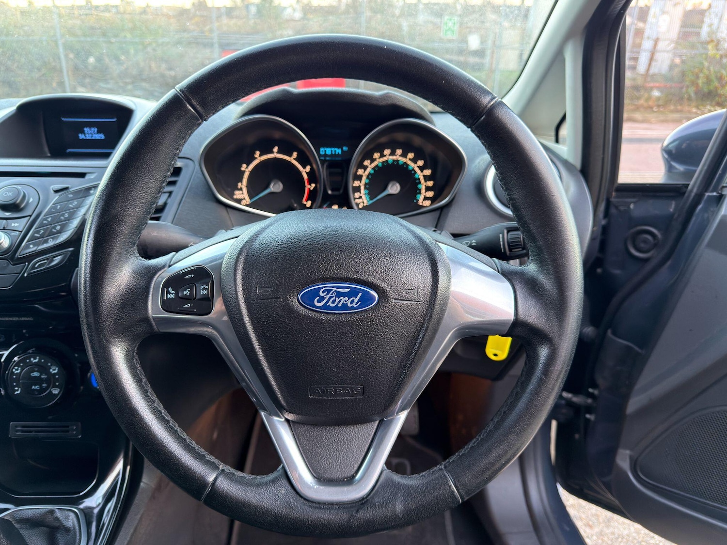 Used Ford Fiesta 2012 for sale - 76952577: Photo 22