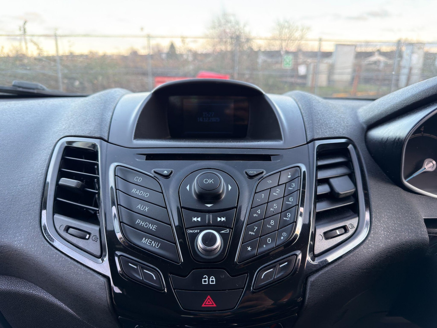 Used Ford Fiesta 2012 for sale - 76952577: Photo 23