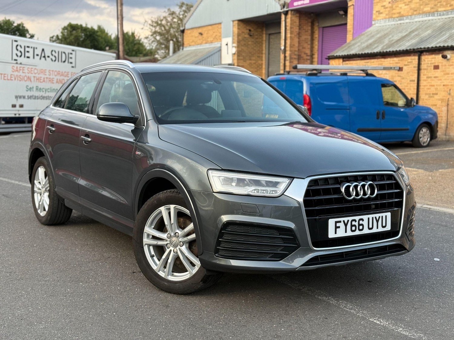 Used Audi Q3 2016 for sale - 76377182: Photo 3