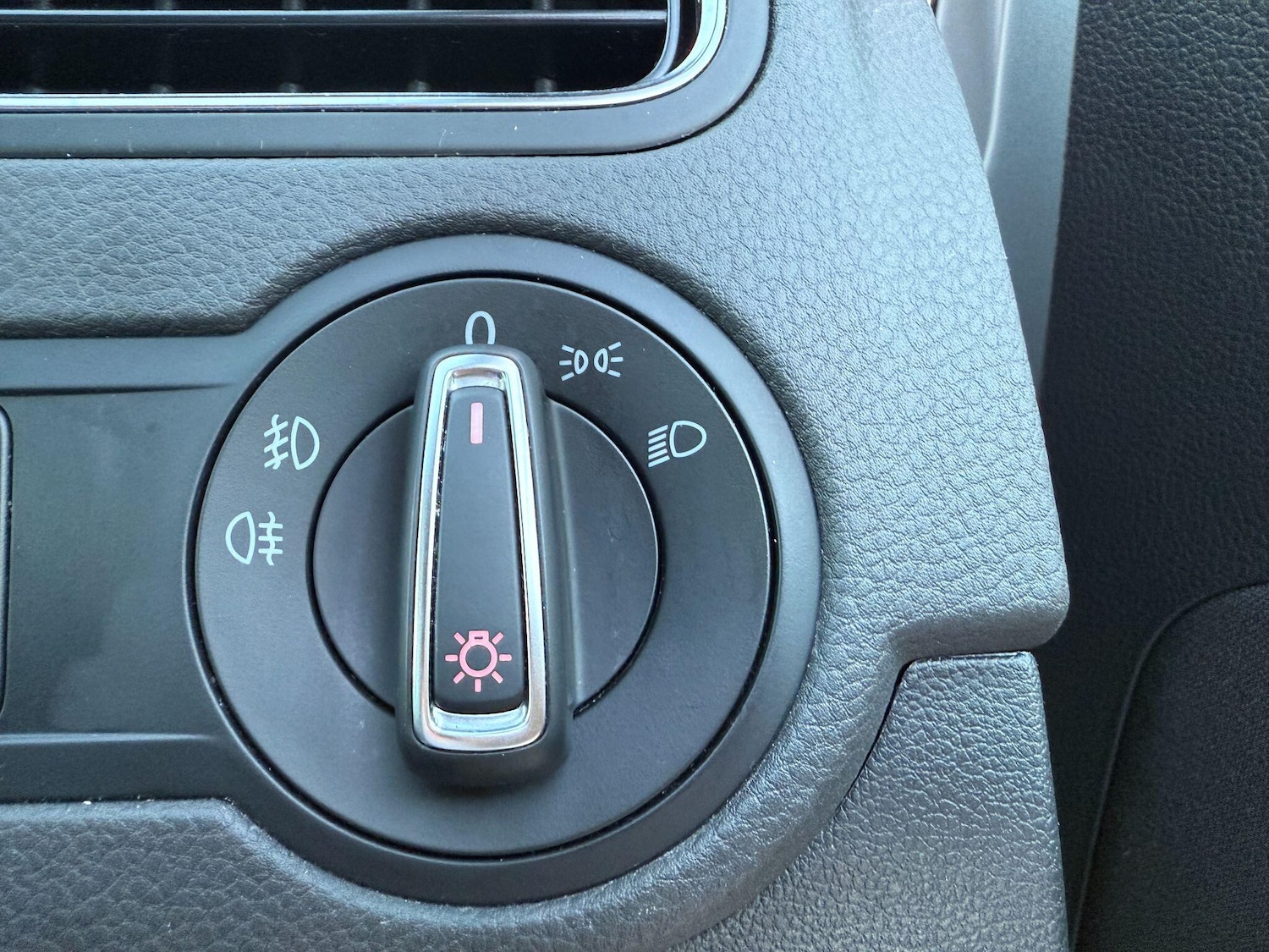 Used Volkswagen Polo 2017 for sale - 76522018: Photo 29