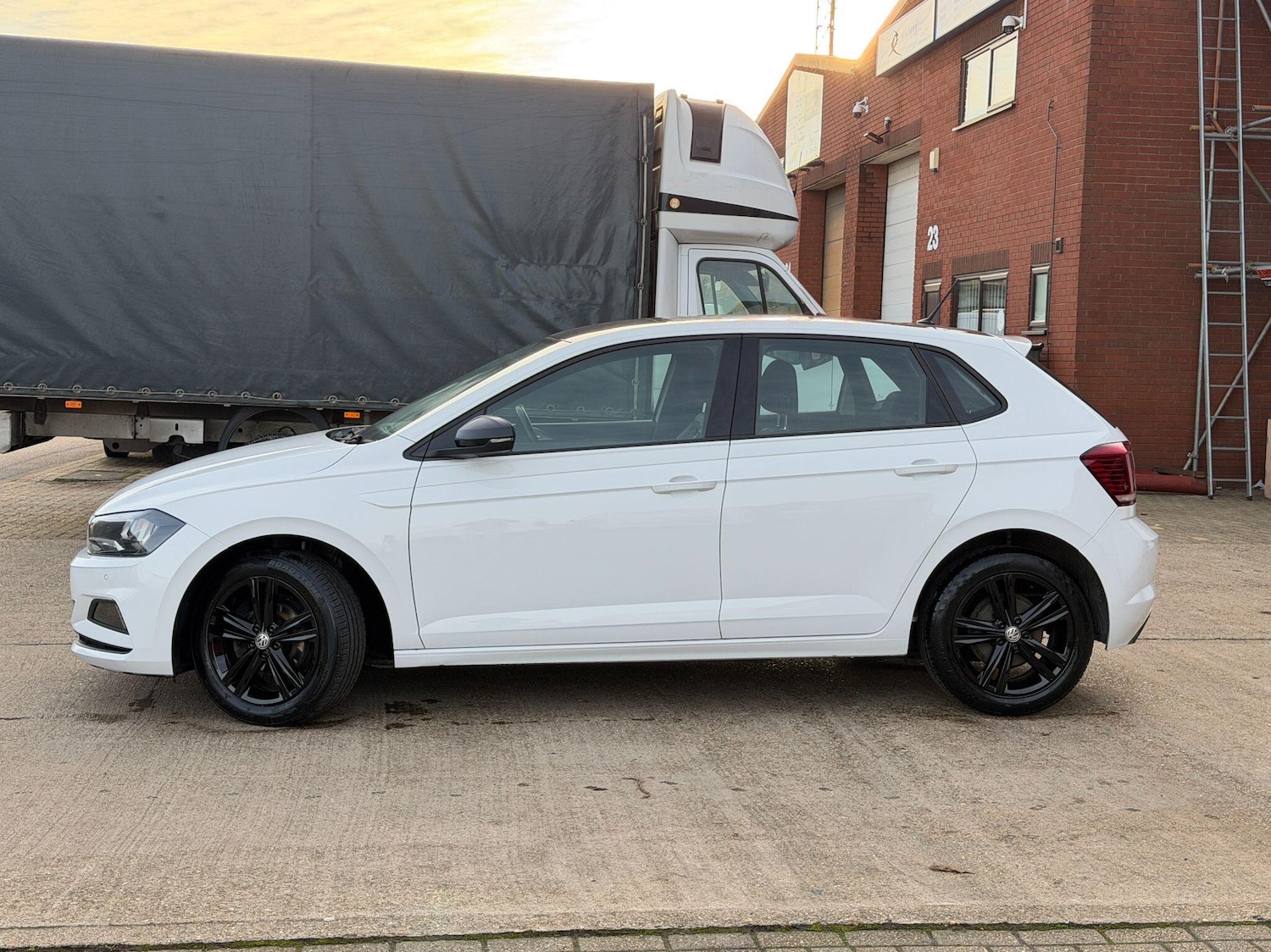 Used Volkswagen Polo 2019 for sale - 76936082: Photo 17