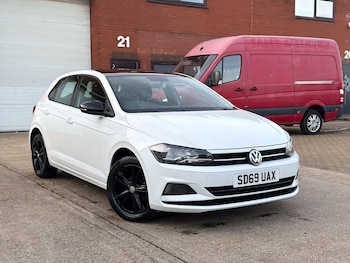 Used Volkswagen Polo 2019 for sale - 76936082: Photo