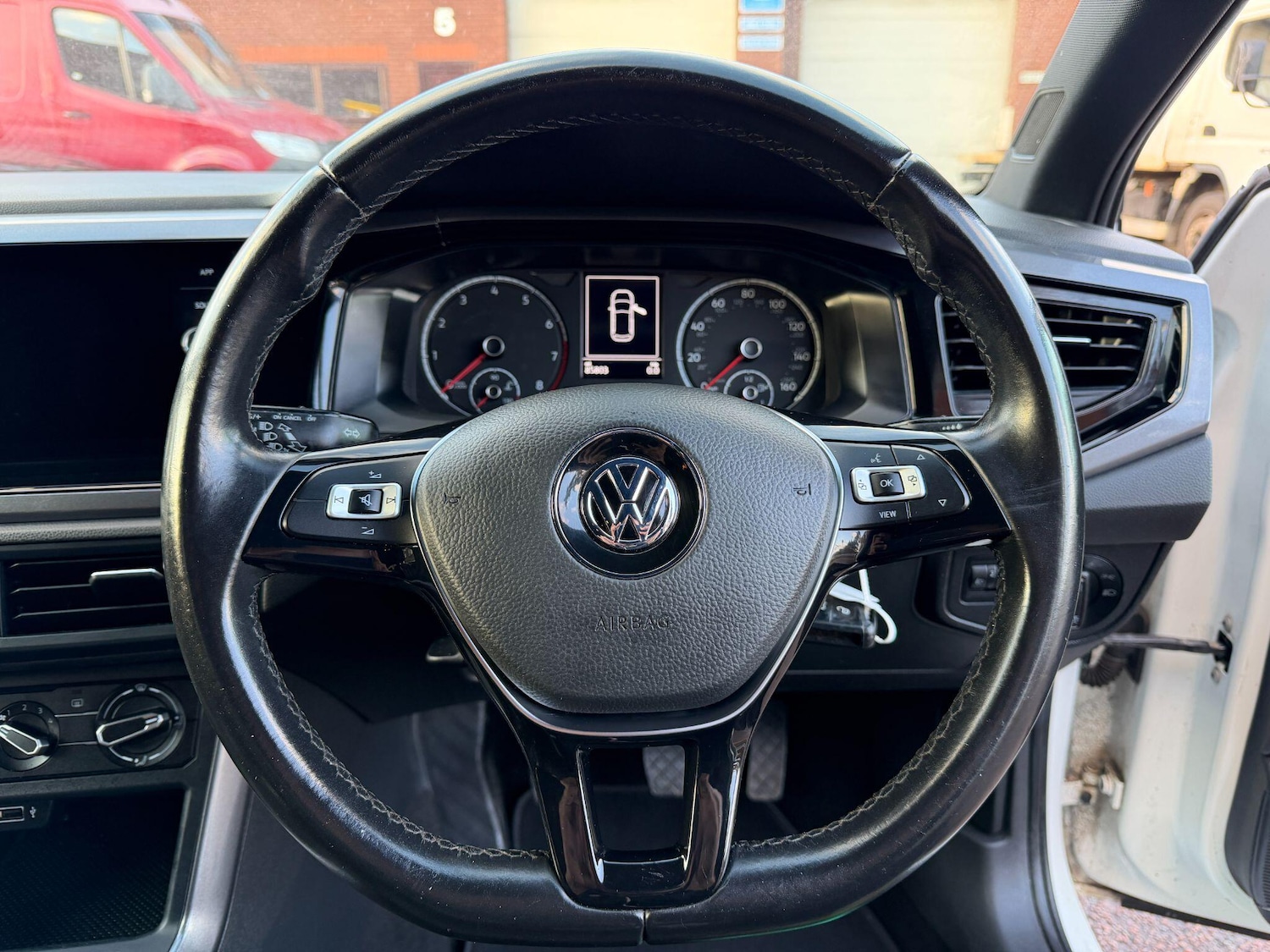 Used Volkswagen Polo 2019 for sale - 76936082: Photo 24