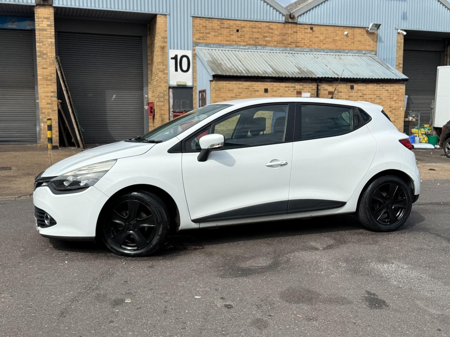 Used Renault Clio 2013 for sale - 76109758: Photo 15