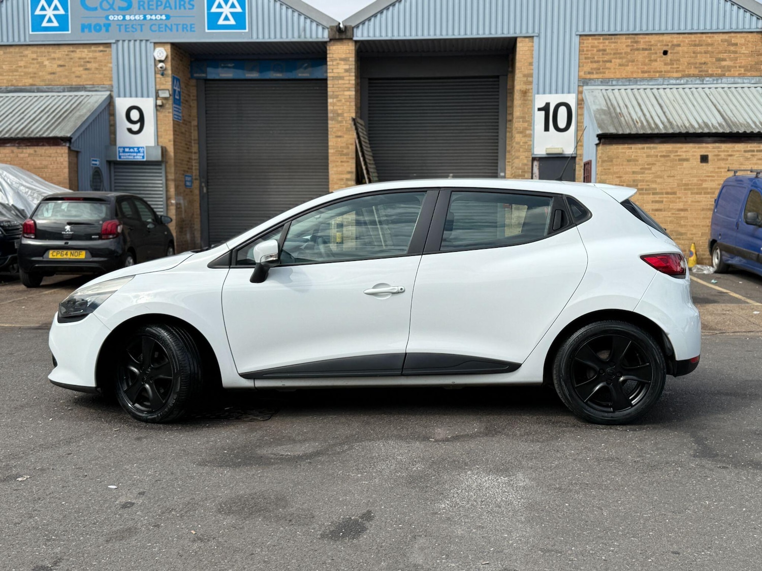 Used Renault Clio 2013 for sale - 76109758: Photo 16