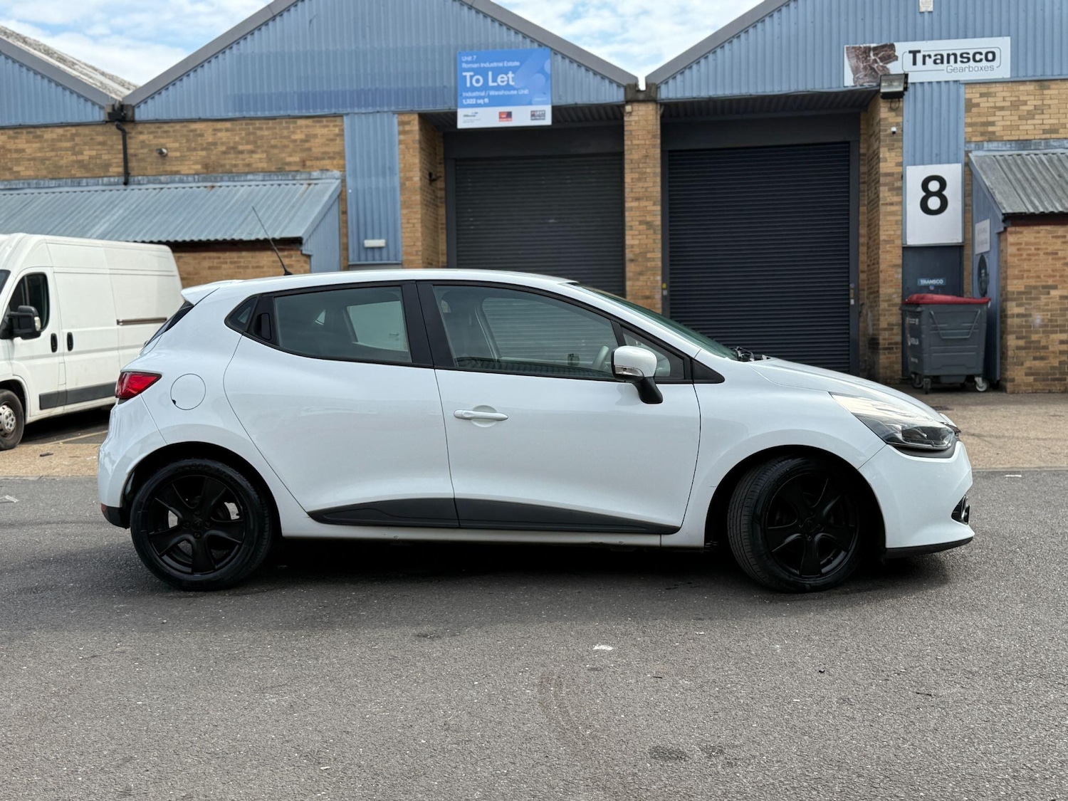 Used Renault Clio 2013 for sale - 76109758: Photo 6