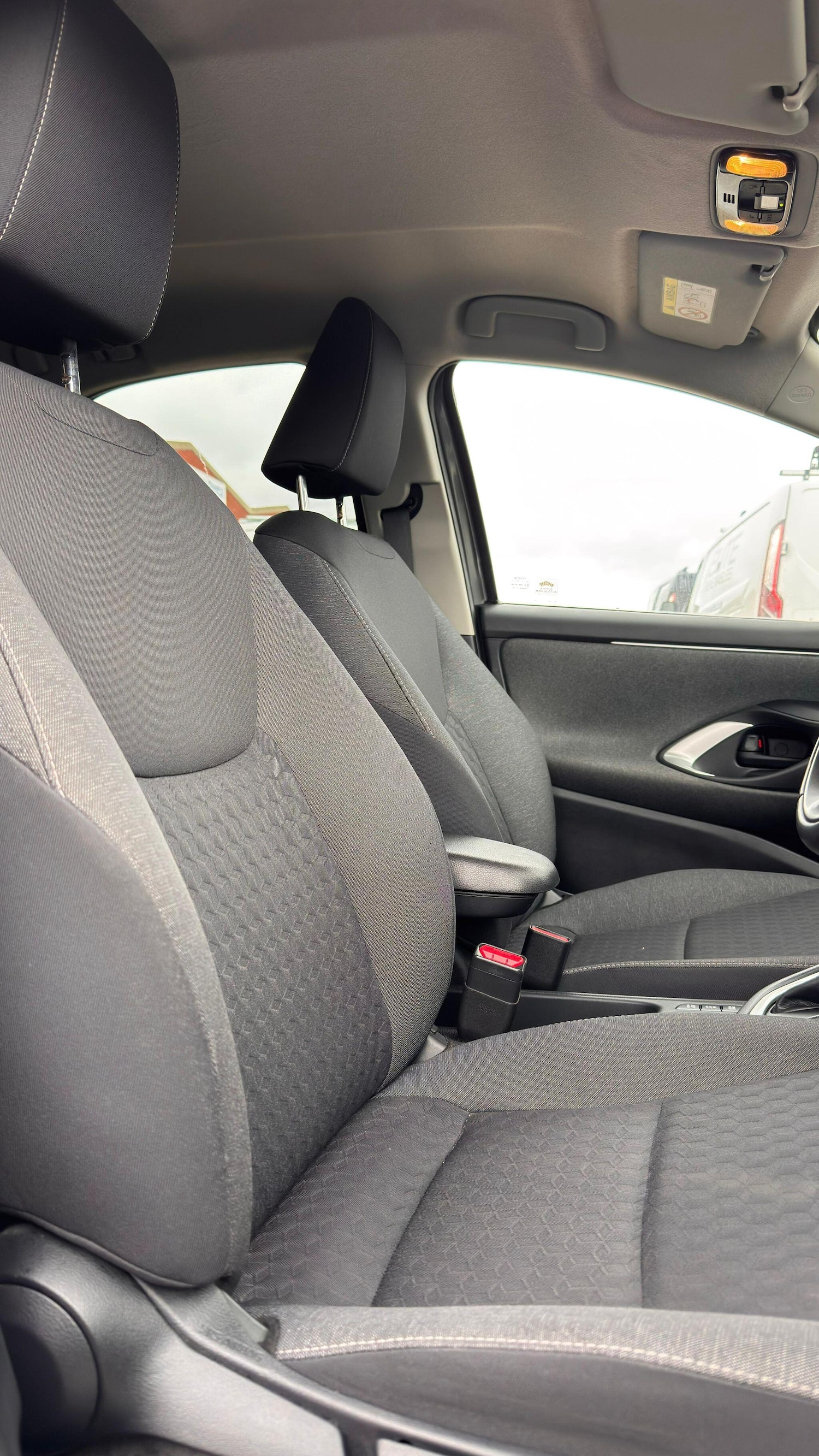 Used Toyota Yaris 2020 for sale - 77400743: Photo 22