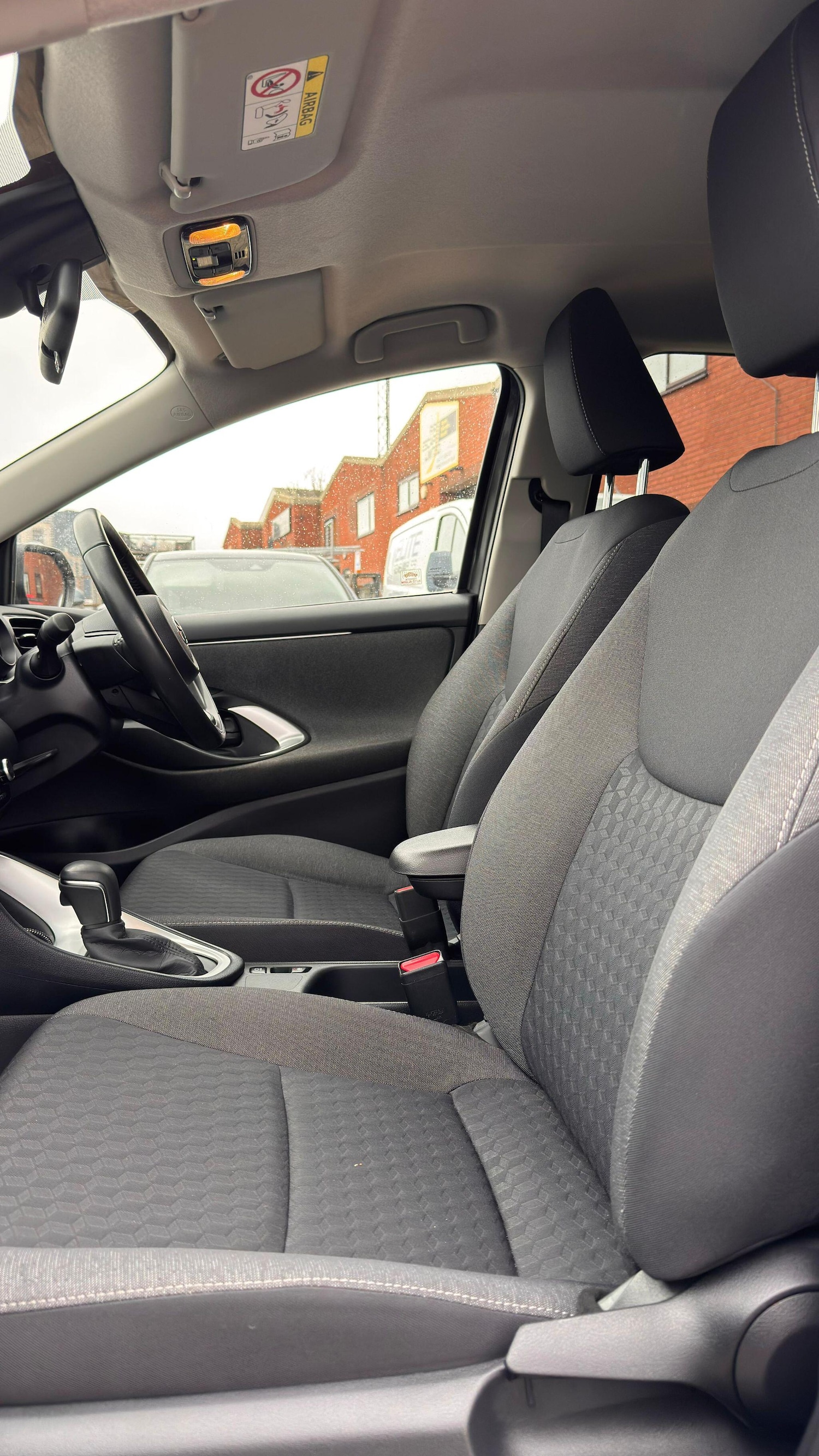 Used Toyota Yaris 2020 for sale - 77400743: Photo 23