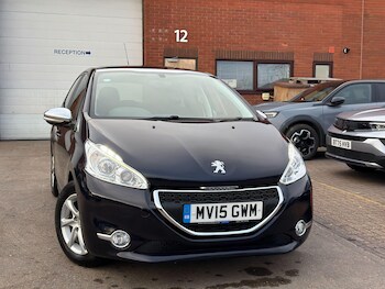 Used Peugeot 208 2015 for sale - 77166461: Photo
