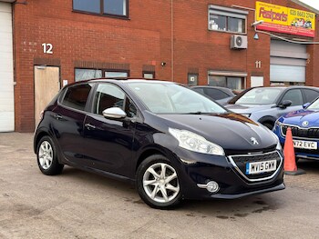 Used Peugeot 208 2015 for sale - 77166461: Photo