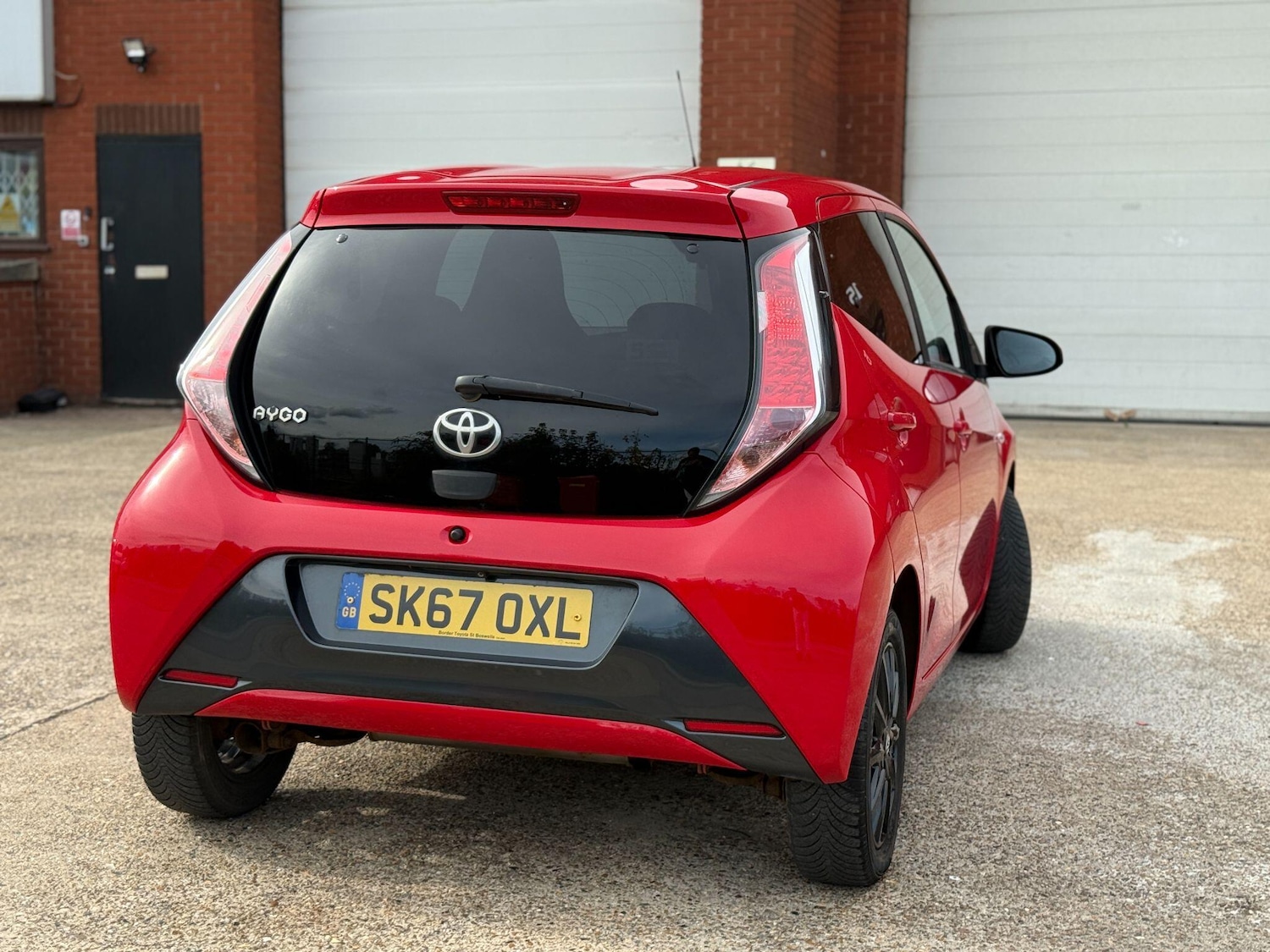 Used Toyota AYGO 2017 for sale - 76997588: Photo 10
