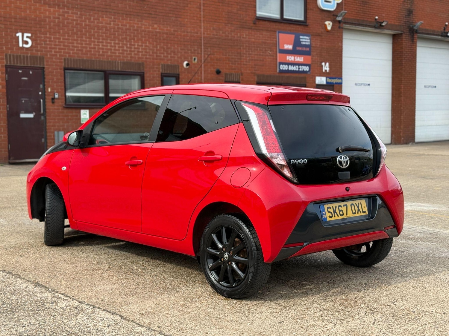 Used Toyota AYGO 2017 for sale - 76997588: Photo 20