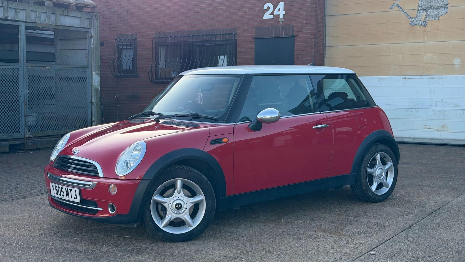 Used MINI Hatch 2005 for sale - 78184371: Photo 11