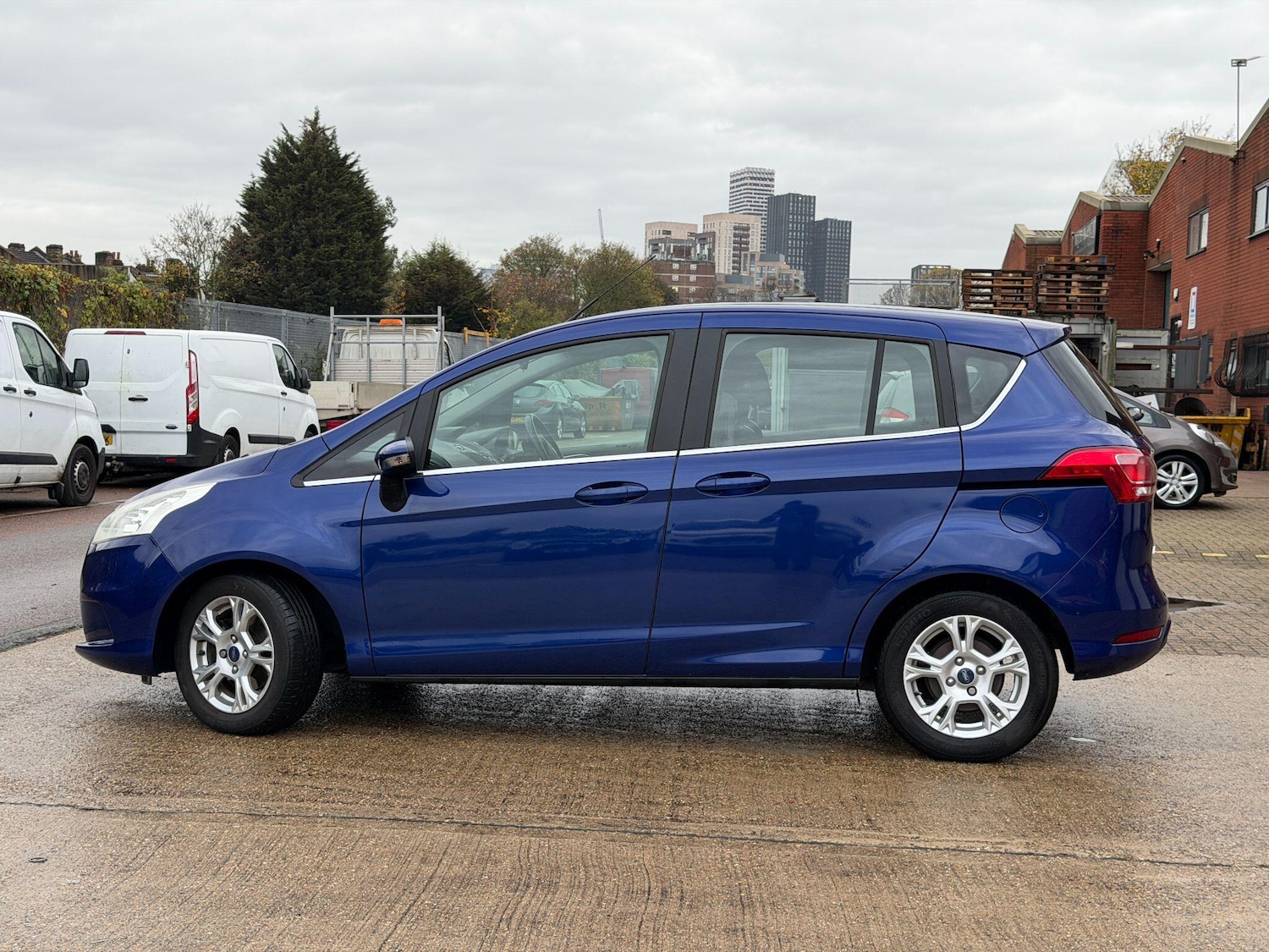 Used Ford B-MAX 2017 for sale - 76584638: Photo 18