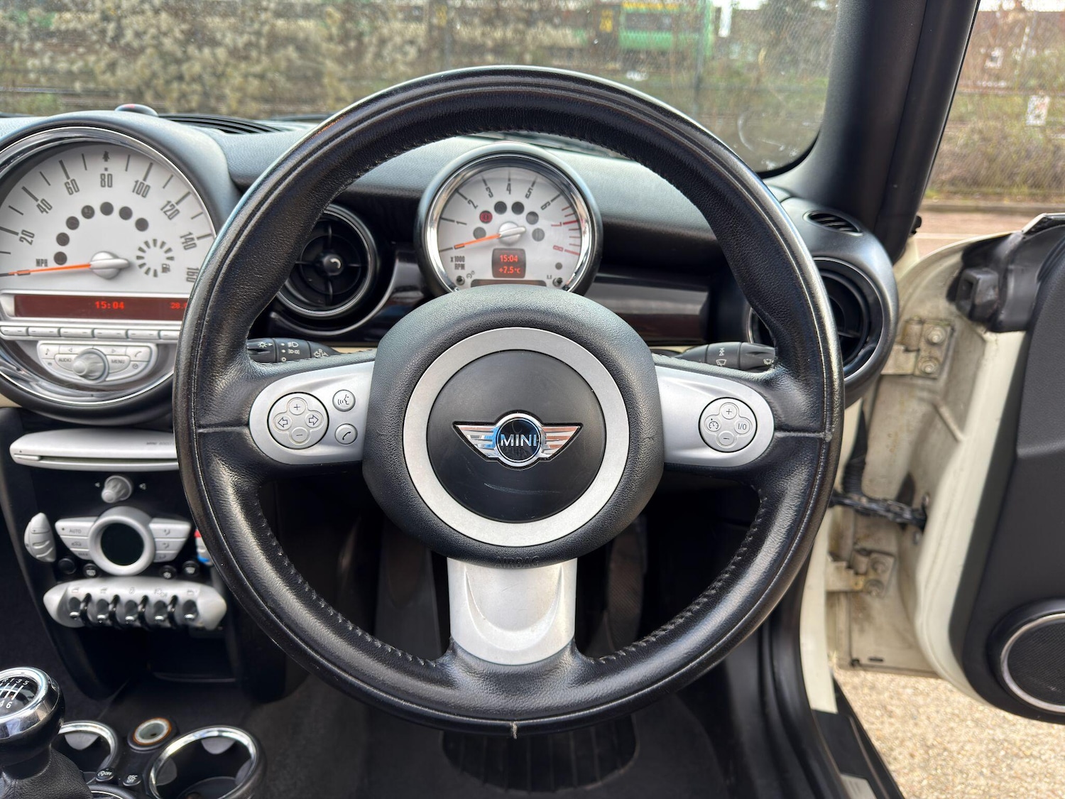 Used MINI Convertible 2009 for sale - 77704909: Photo 31