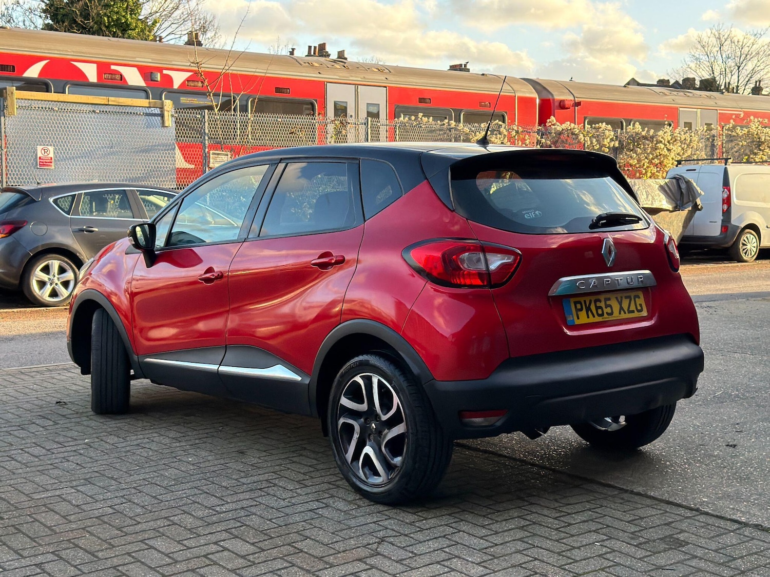 Used Renault Captur 2015 for sale - 76991730: Photo 16