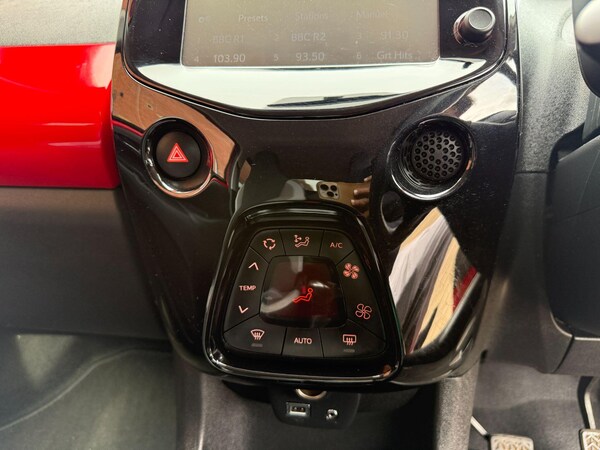 Used Toyota AYGO 2017 for sale - 76094923: Photo 28