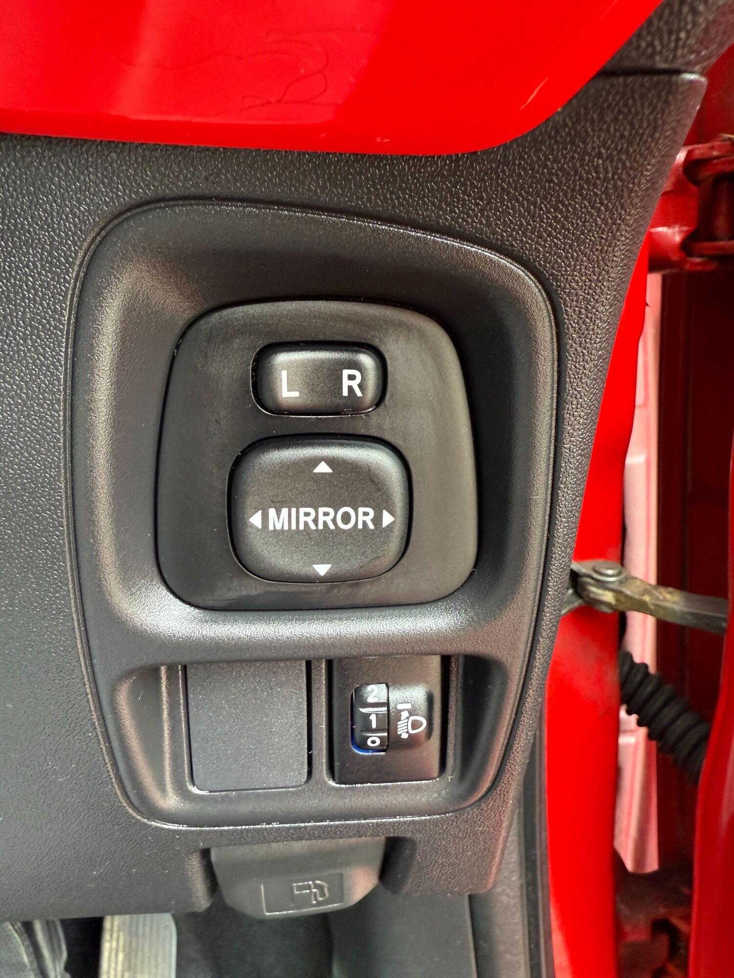 Used Toyota AYGO 2017 for sale - 76094923: Photo 30