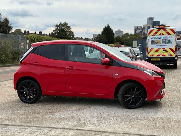 Used Toyota AYGO 2017 for sale - 76094923: Photo 5