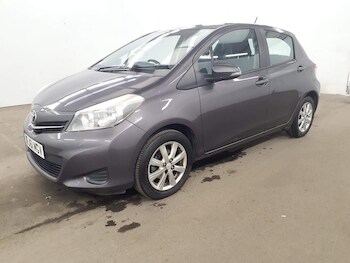 Used Toyota Yaris 2011 for sale - 78147751: Photo