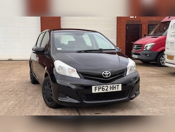 Used Toyota Yaris 2012 for sale - 77496534: Photo