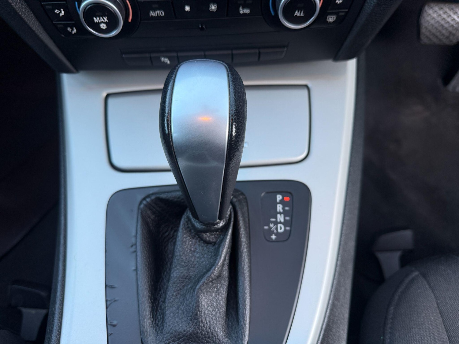 Used BMW 3 Series 2009 for sale - 76457130: Photo 28